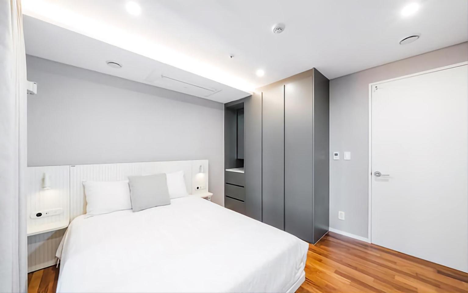 Apartamento Uh Flat The Seocho Seúl Exterior foto